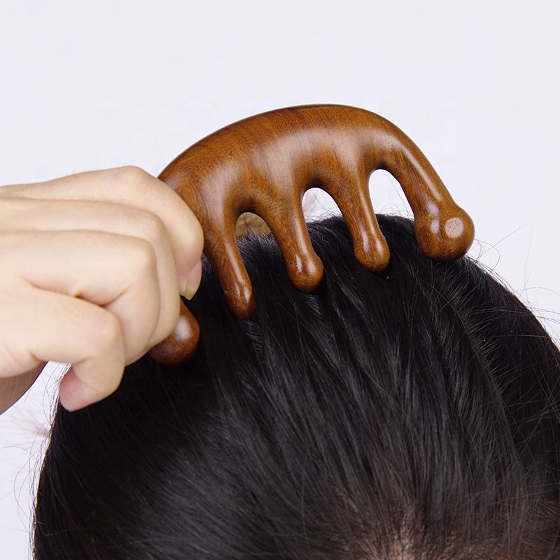 Scalp Massager in Legno Naturale