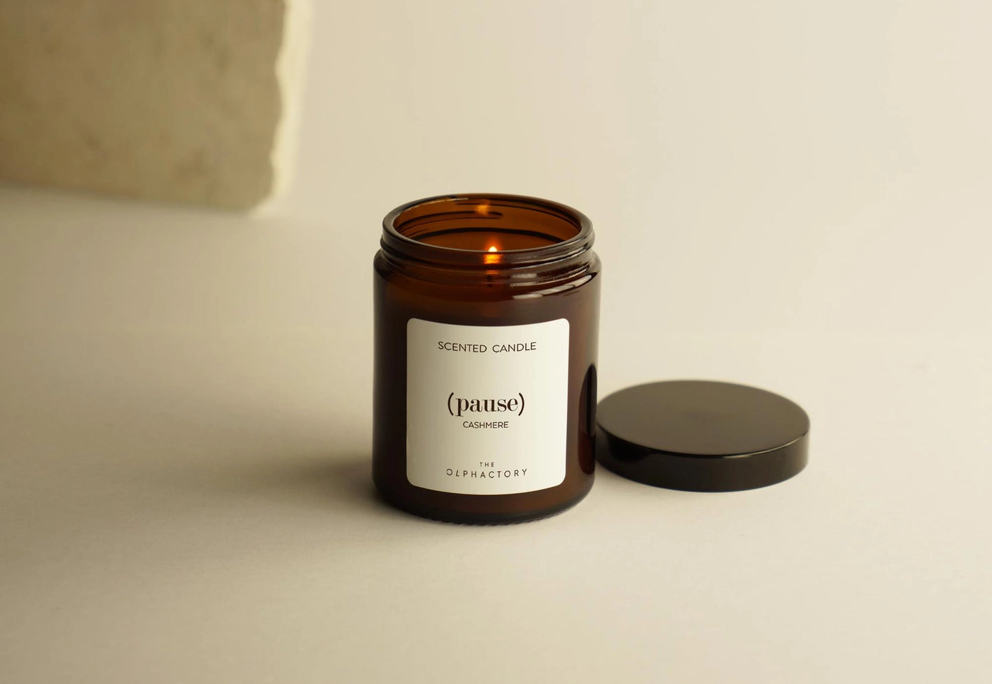 Candela in Cera Vegetale “Cashmere” – The Olphactory