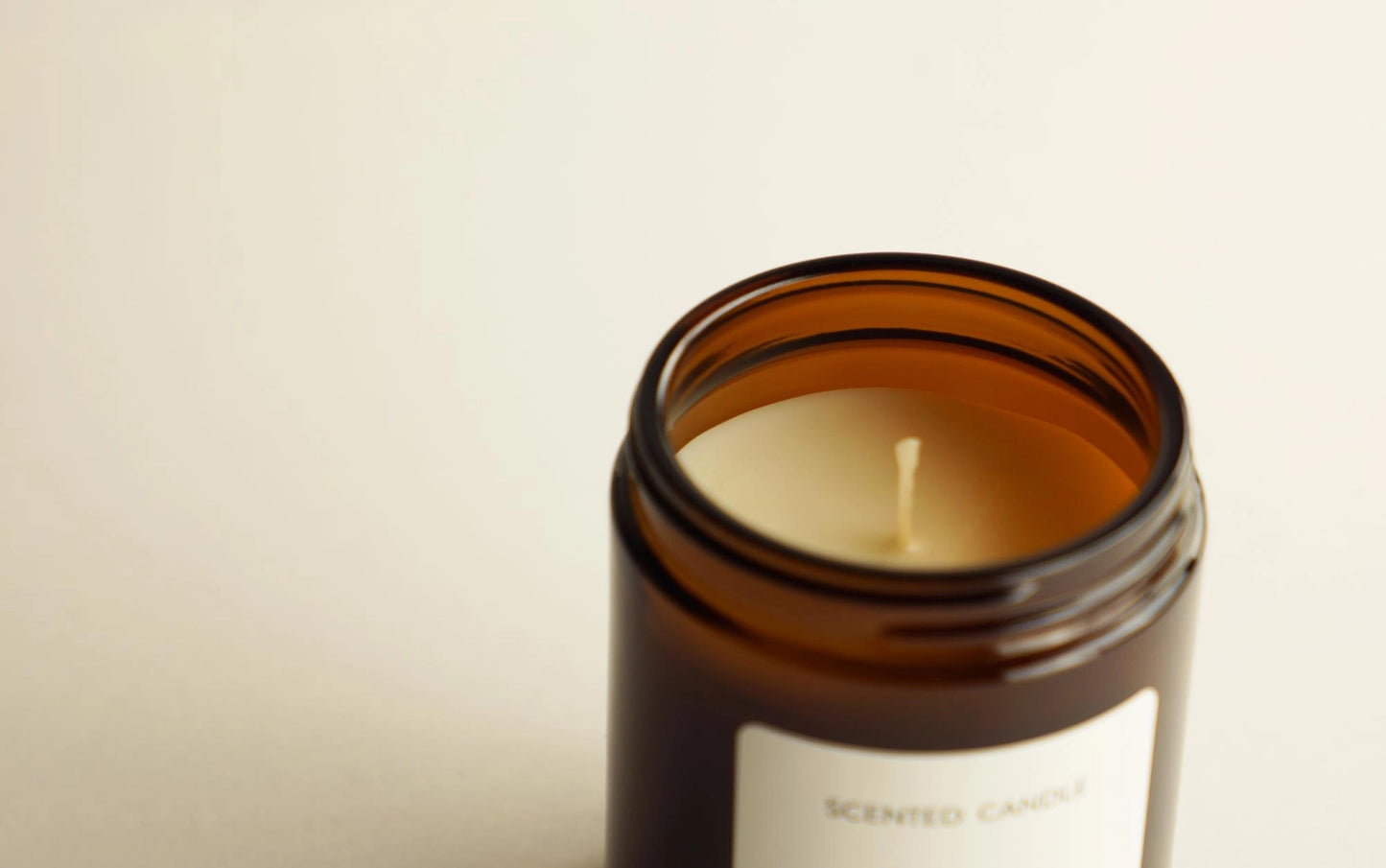 Candela in Cera Vegetale “Cashmere” – The Olphactory