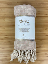 Carica l'immagine nel visualizzatore di Gallery, ASCIUGAMANO